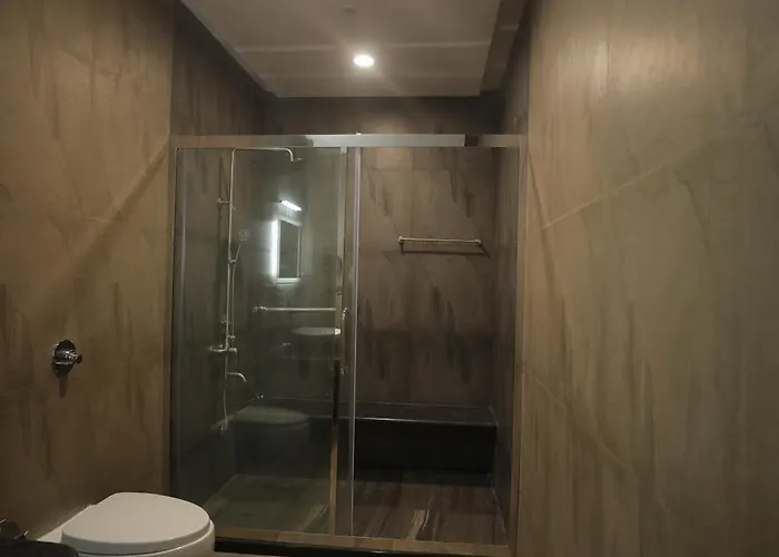 Nalluri Garden Resort